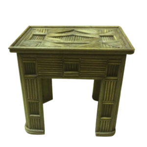 Hand-carved oriental green pedestal side table.